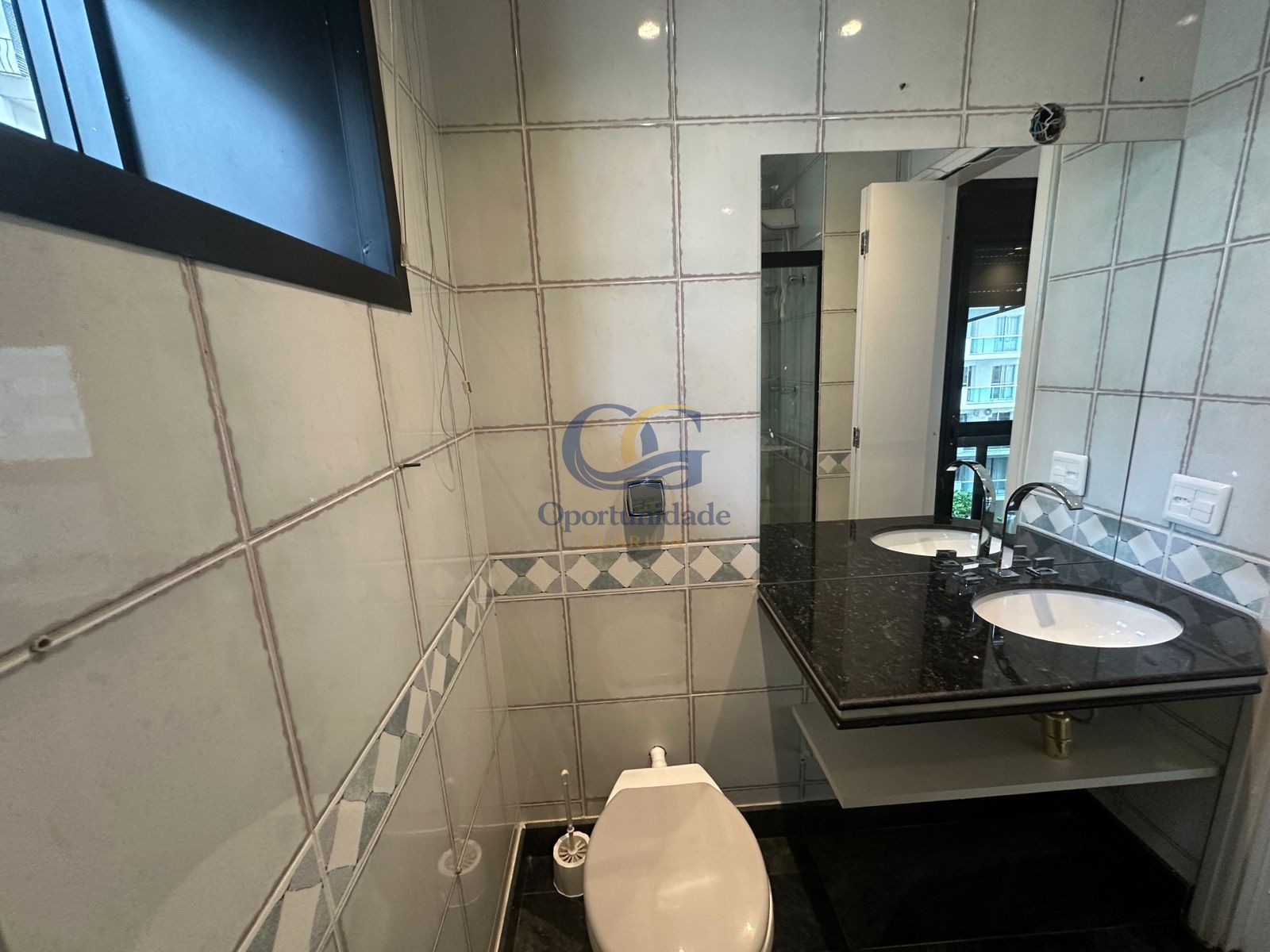 Apartamento Duplex na Praia das Pitangueiras, Guarujá - SP