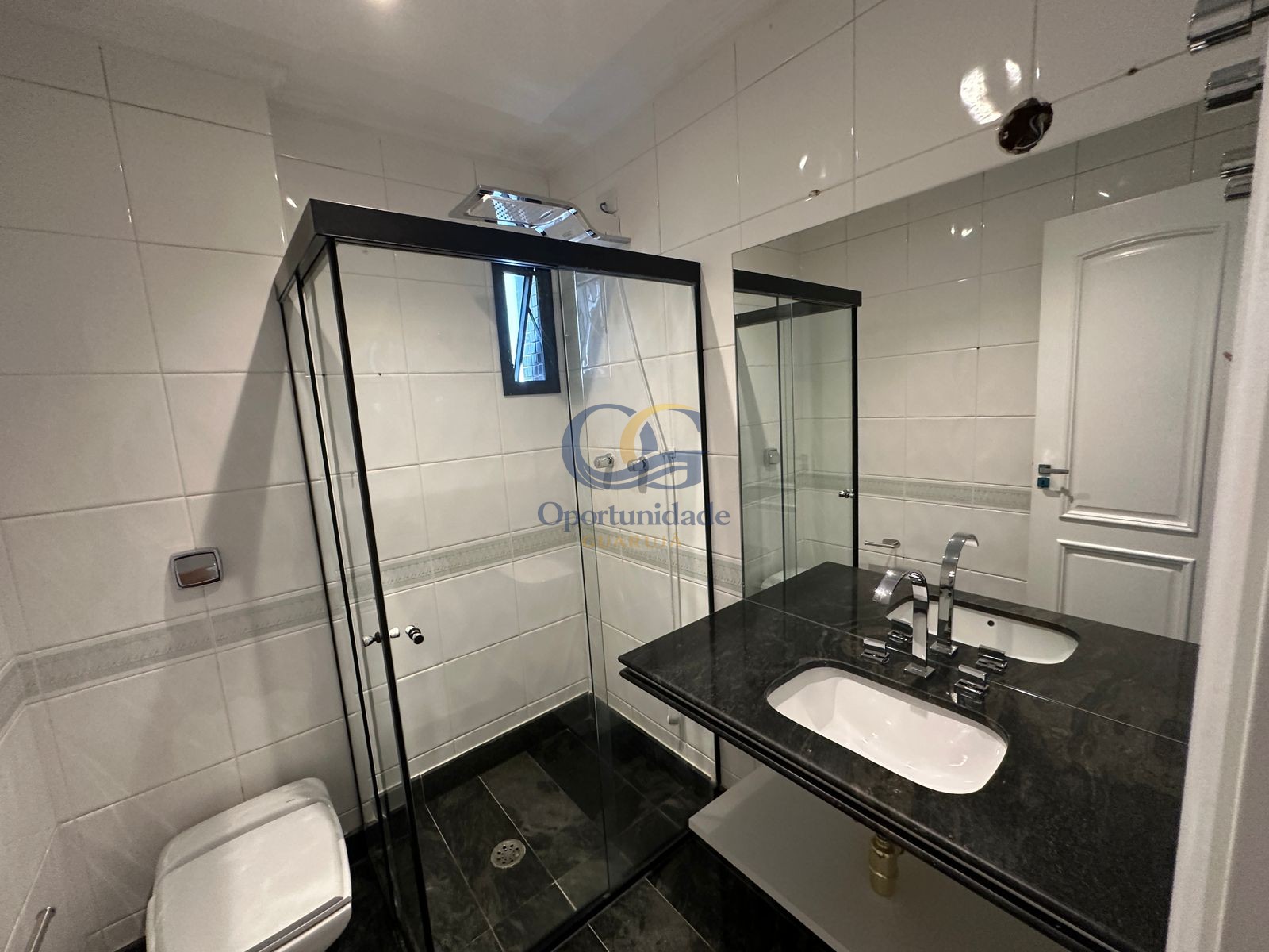 Apartamento Duplex na Praia das Pitangueiras, Guarujá - SP