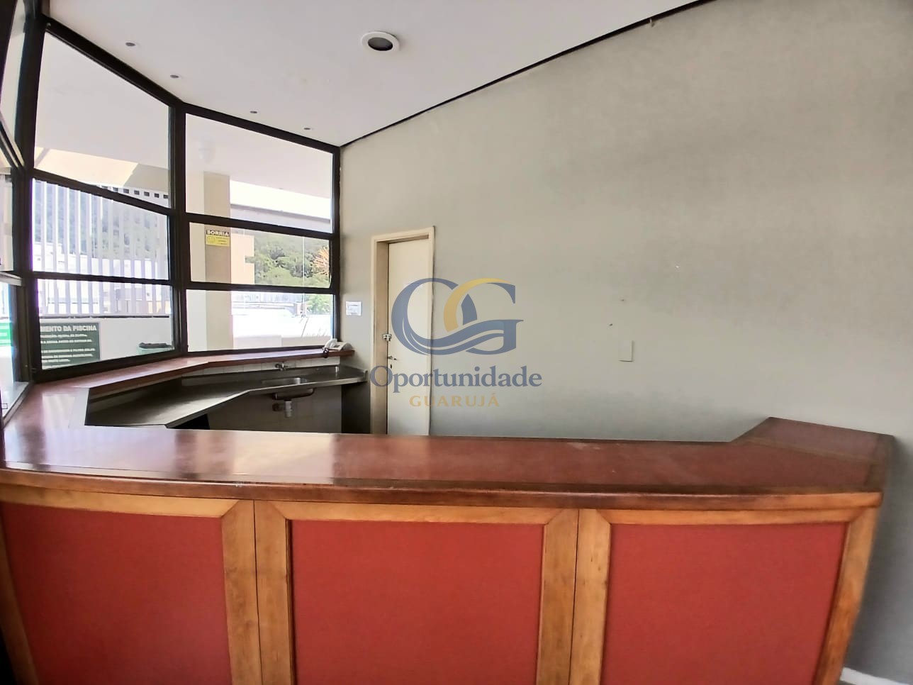 Apartamento na Praia das Pitangueiras, Guarujá - SP