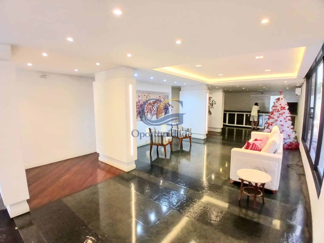 Apartamento na Praia das Pitangueiras, Guarujá - SP