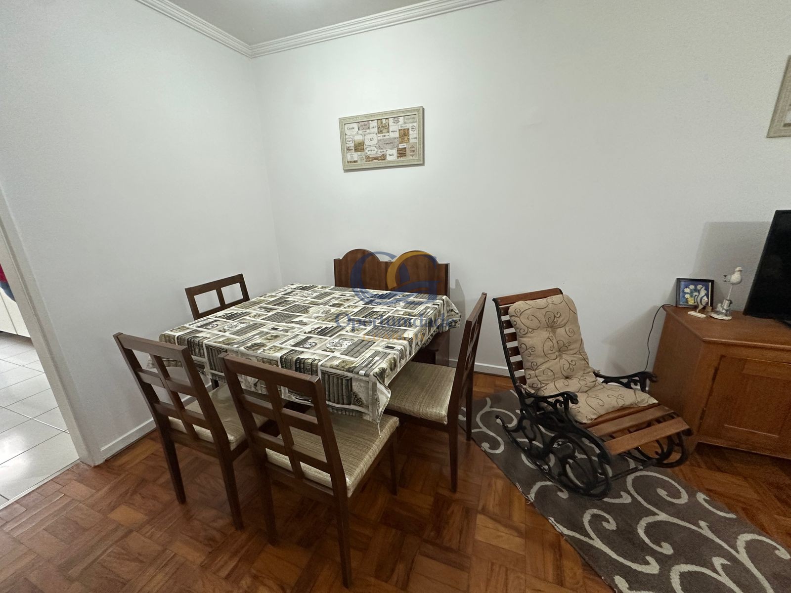Apartamento na Praia das Pitangueiras, Guarujá - SP