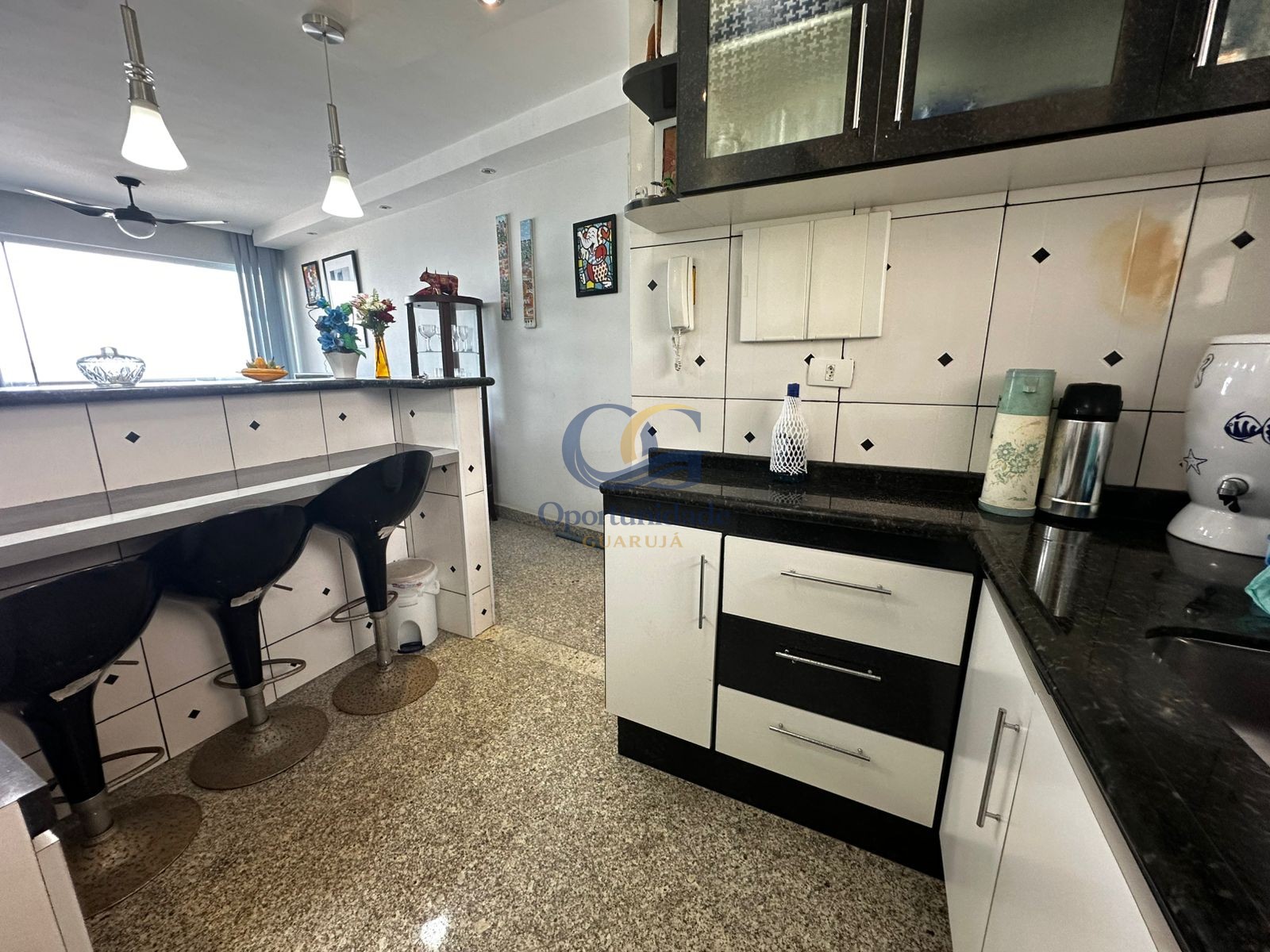 Apartamento Frente ao Mar, Pitangueiras, Guarujá - SP