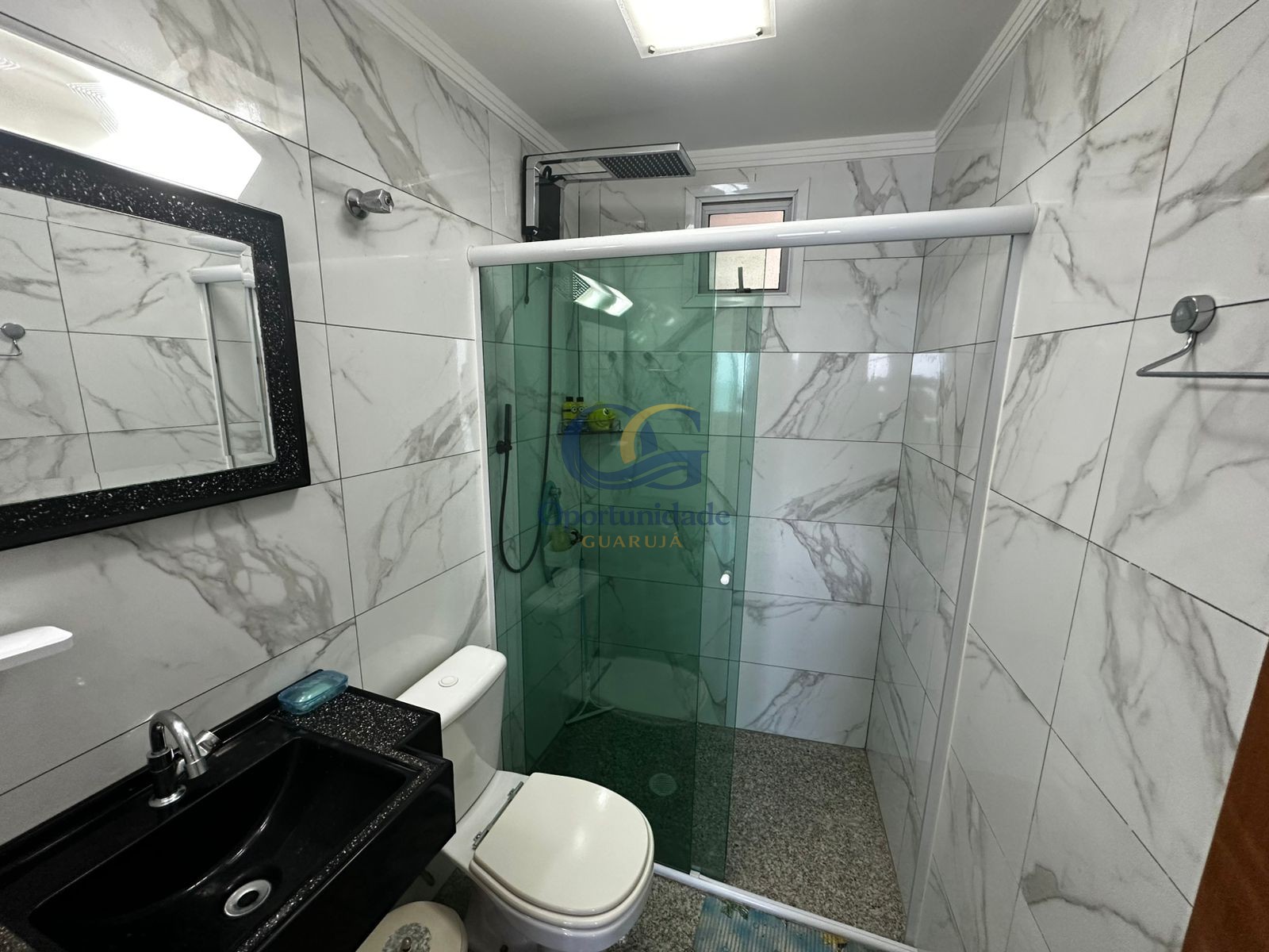 Apartamento Frente ao Mar, Pitangueiras, Guarujá - SP