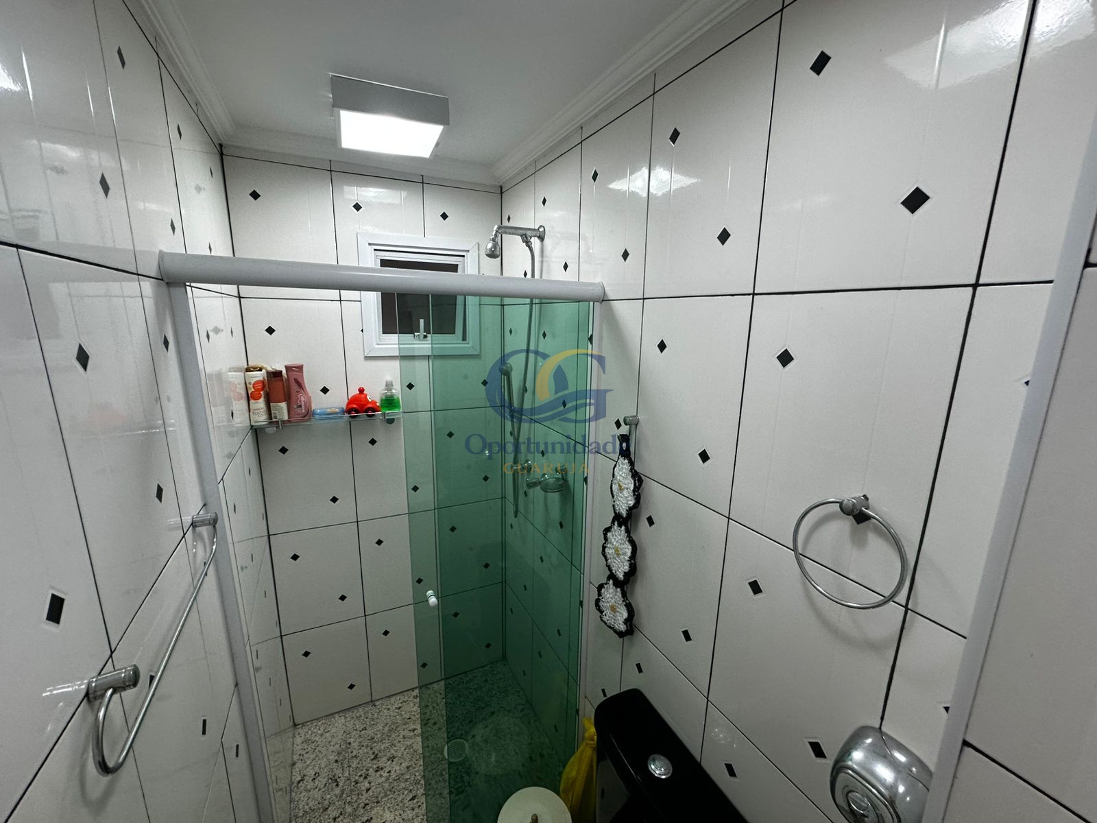 Apartamento Frente ao Mar, Pitangueiras, Guarujá - SP