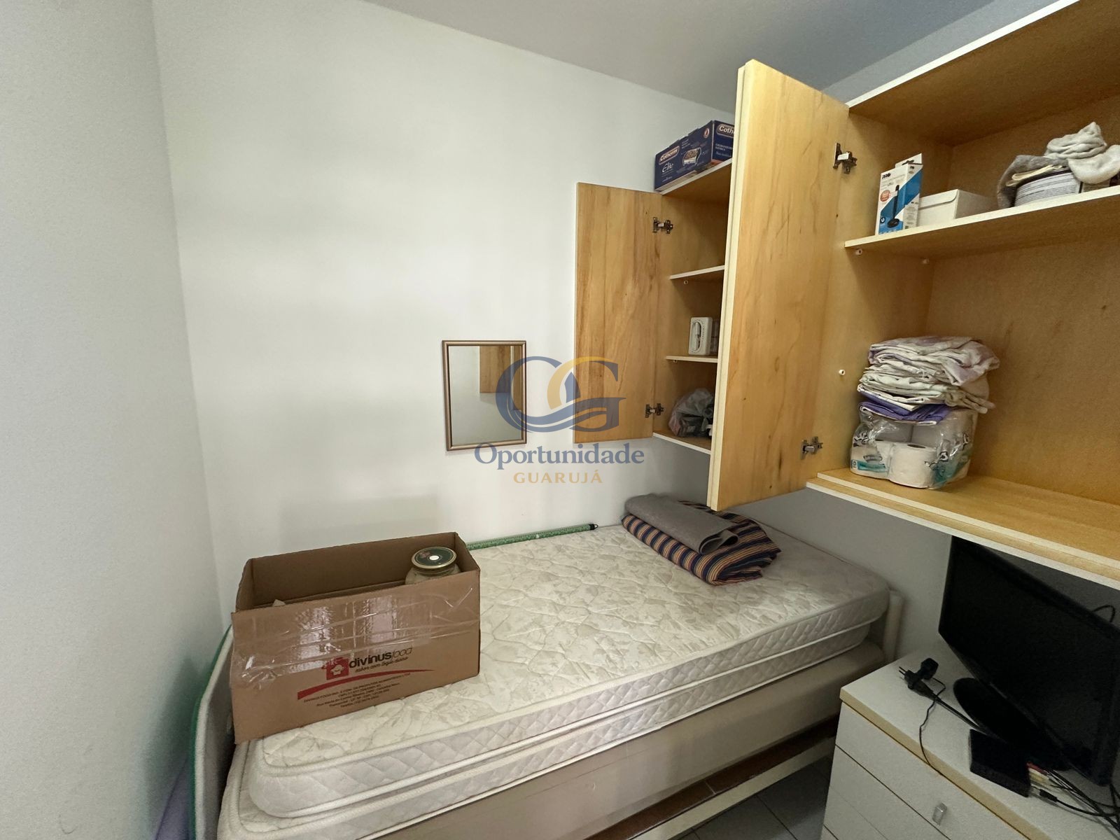 Apartamento na Praia das Pitangueiras, Guarujá - SP