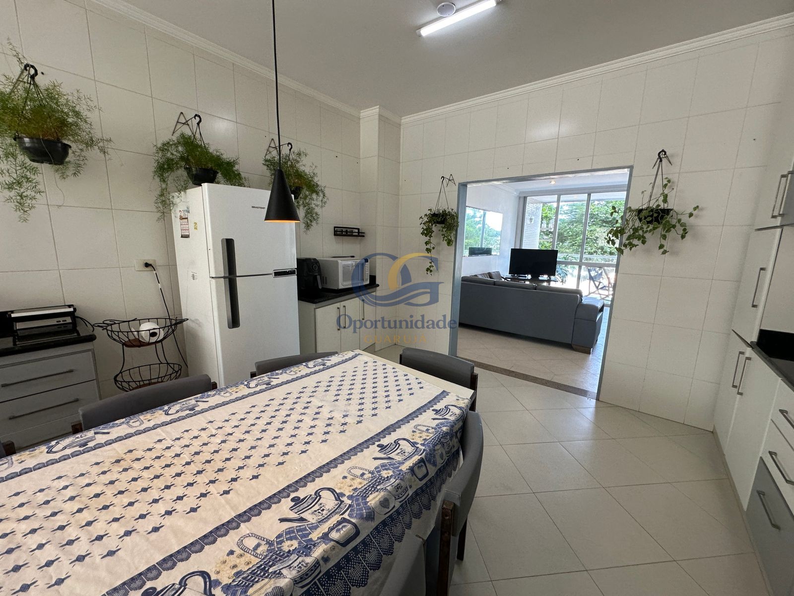 Apartamento Frente ao Mar, Pitangueiras, Guarujá - SP