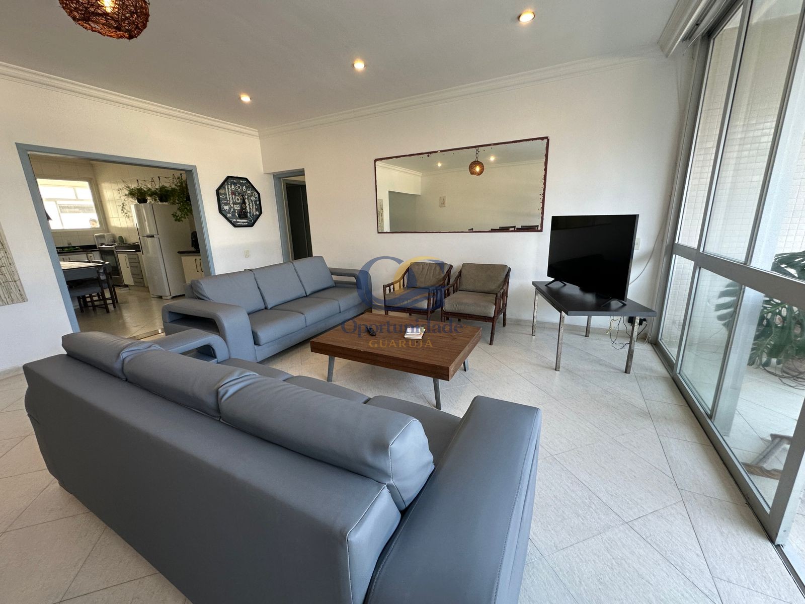 Apartamento Frente ao Mar, Pitangueiras, Guarujá - SP