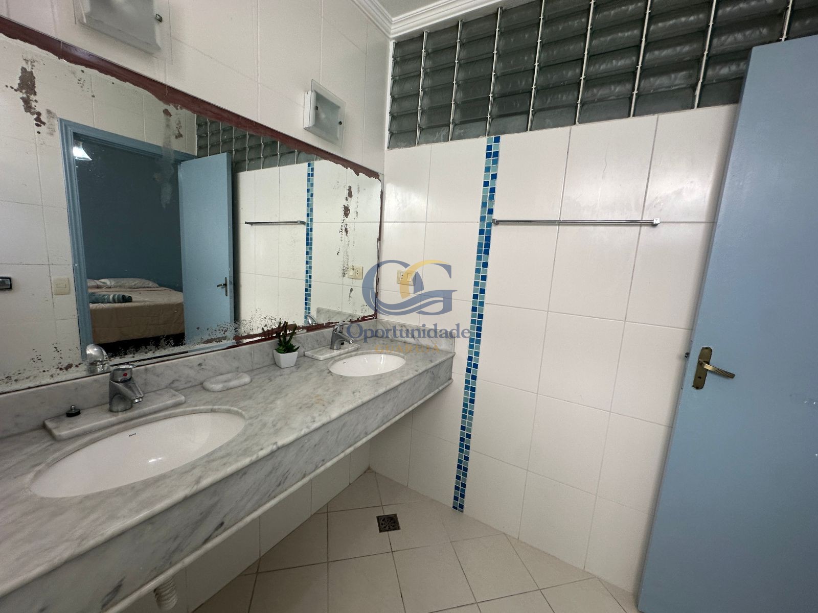 Apartamento Frente ao Mar, Pitangueiras, Guarujá - SP