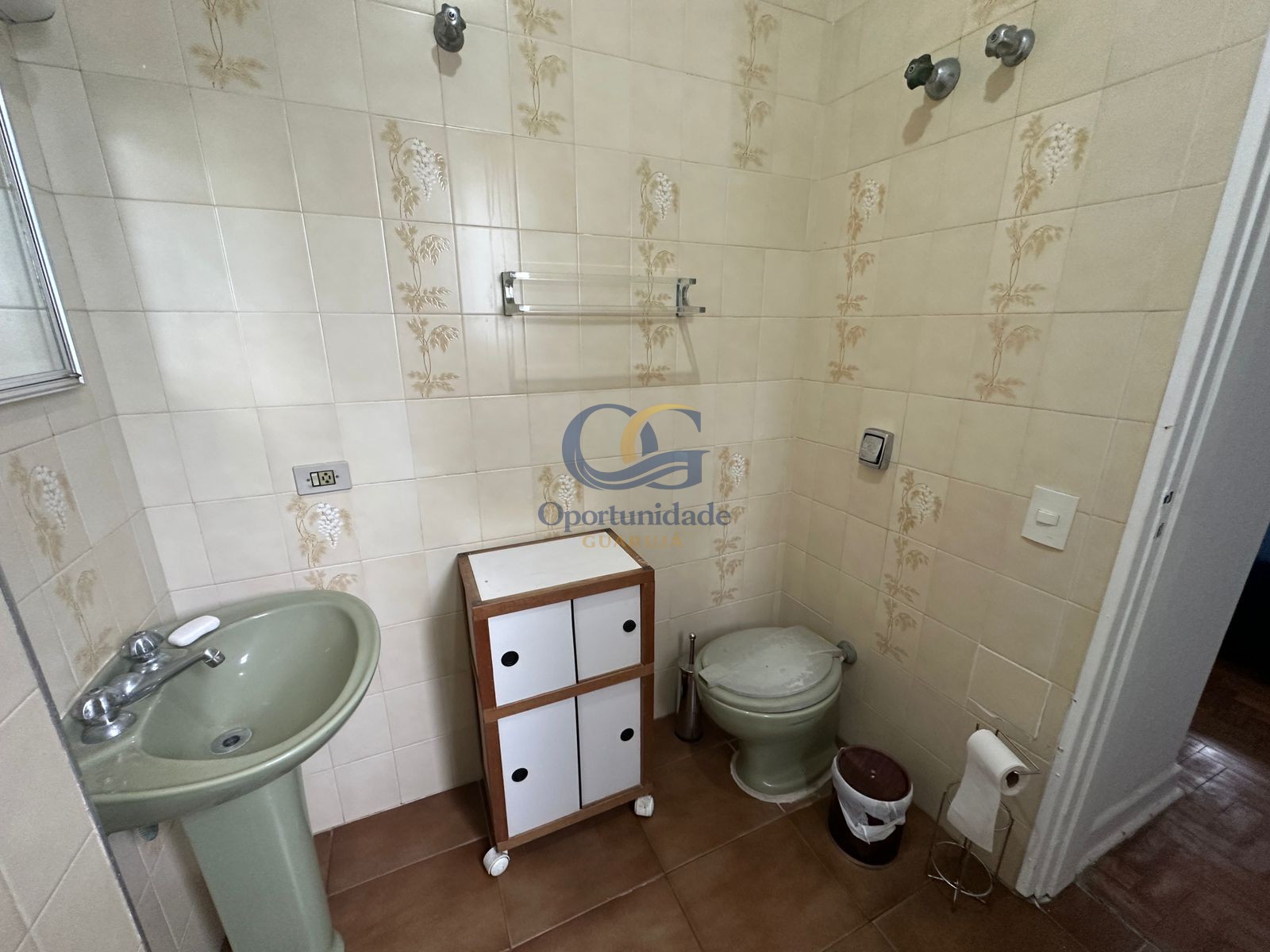 Apartamento Frente ao Mar nas Pitangueiras, Guarujá - SP