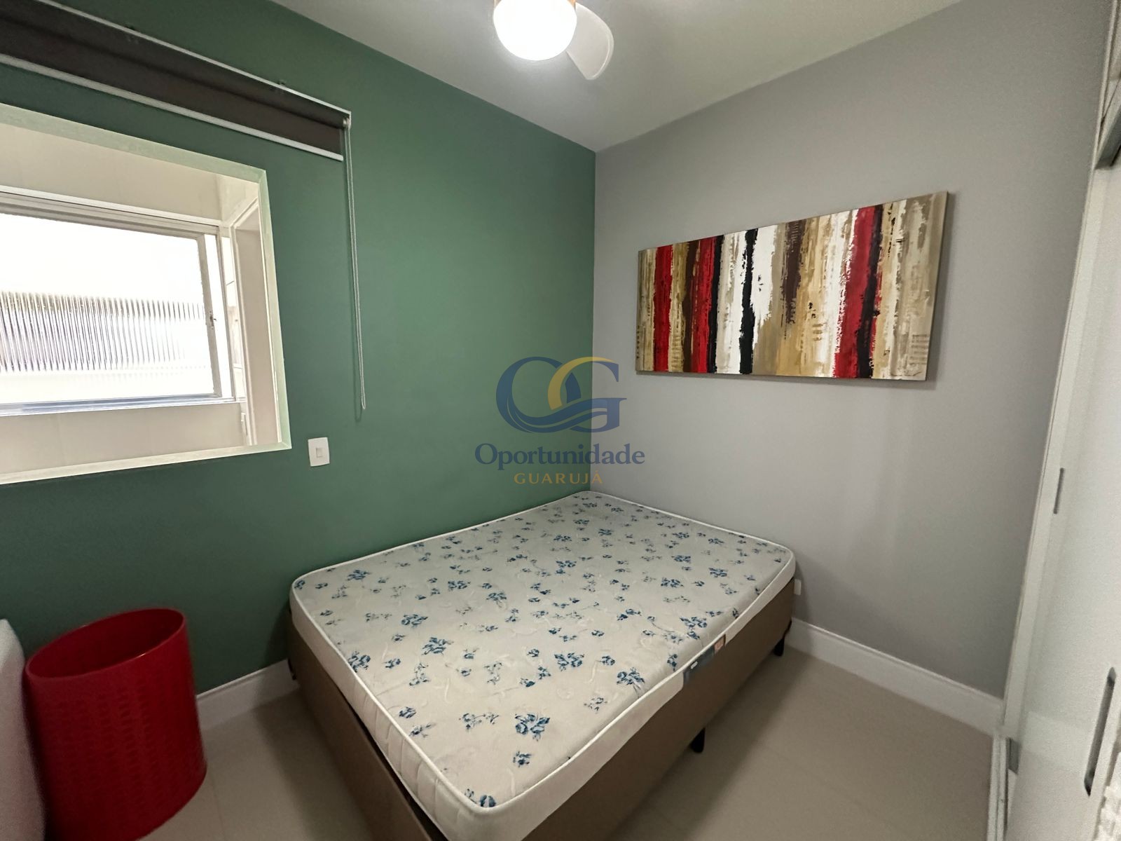 Apartamento na Praia da Enseada, Guarujá - SP