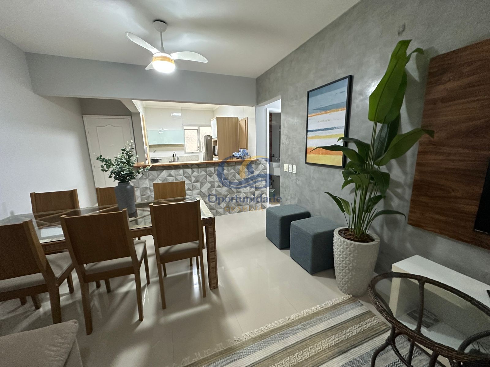 Apartamento na Praia da Enseada, Guarujá - SP