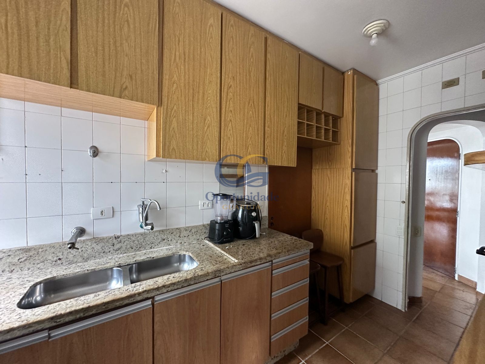 Apartamento na Praia das Pitangueiras, Guarujá - SP