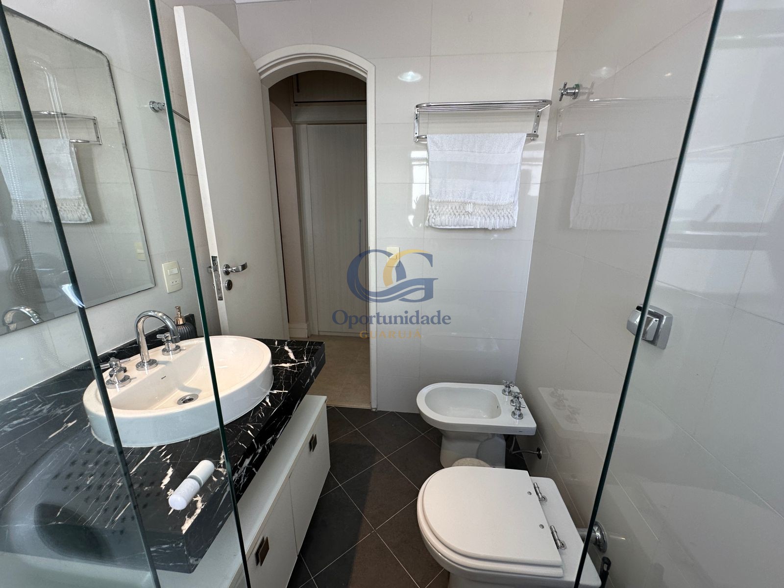 Apartamento Frente ao Mar, Praia Astúrias, Guarujá - SP