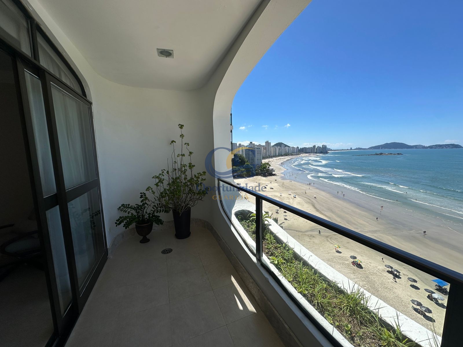 Apartamento Frente ao Mar, Praia Astúrias, Guarujá - SP