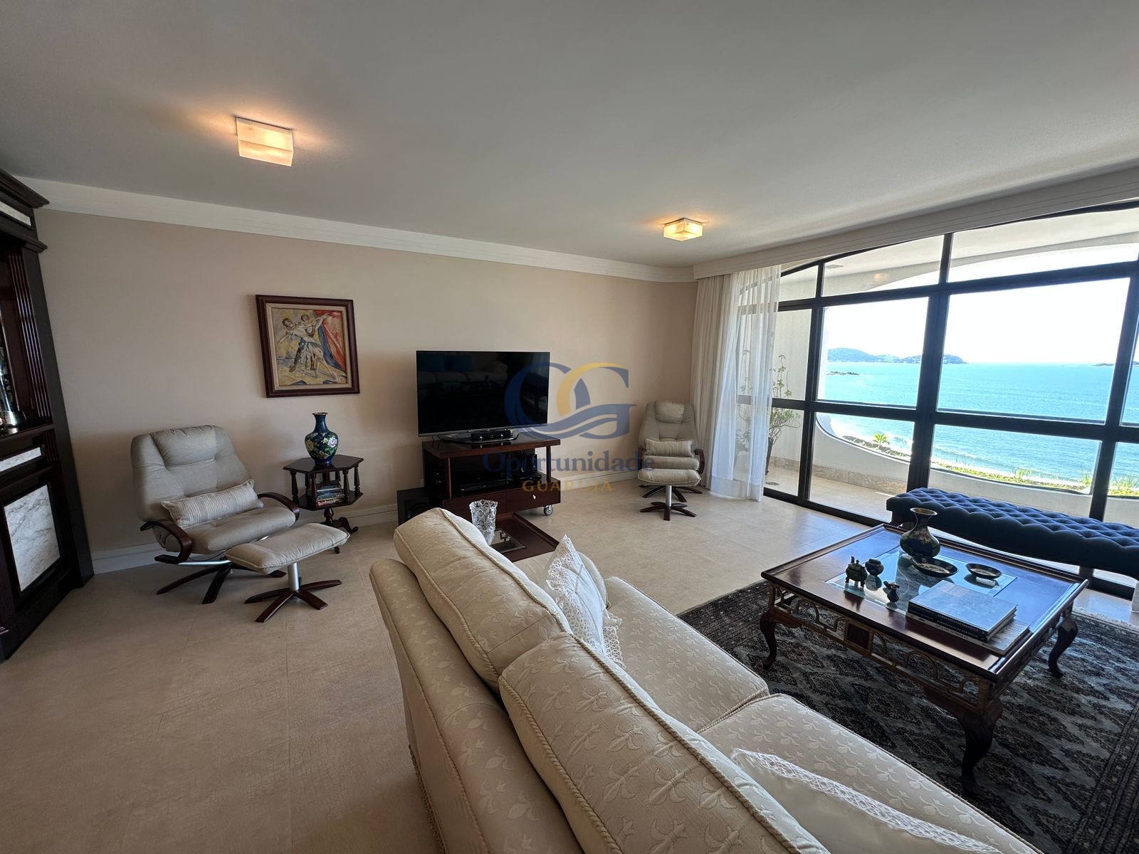 Apartamento Frente ao Mar, Praia Astúrias, Guarujá - SP