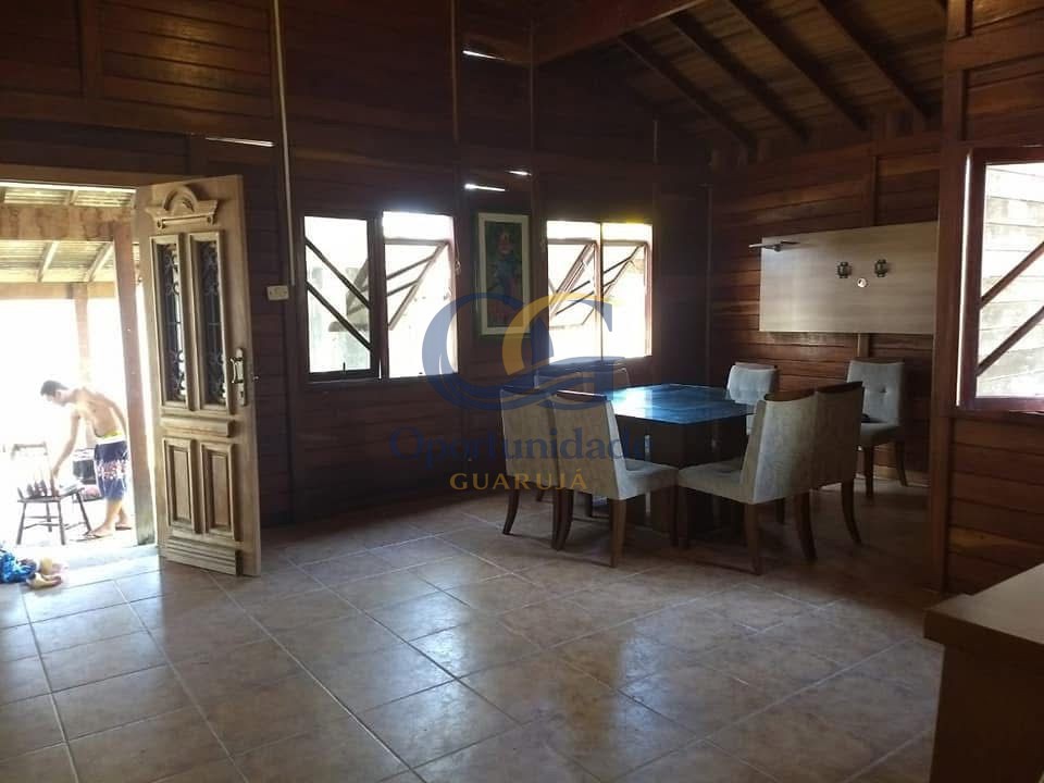 Casa na Praia da Enseada!