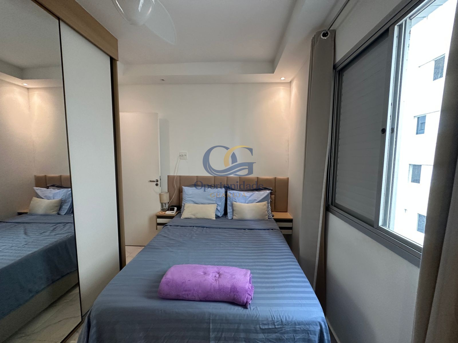Apartamento na Praia das Pitangueiras, Guarujá - SP