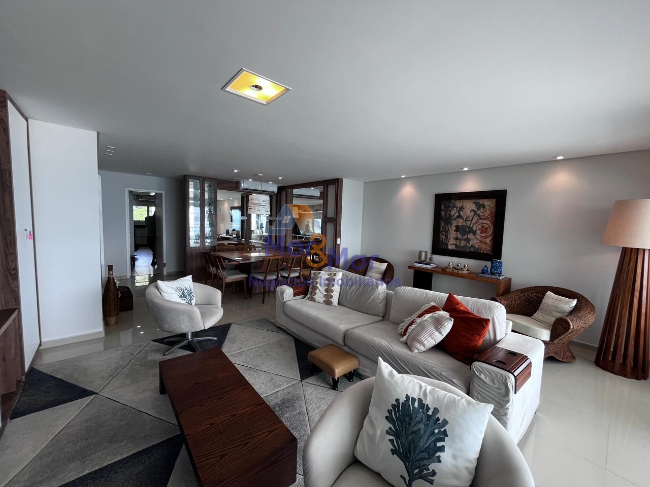 Apartamento Frente ao Mar, Praia da Enseada - GUARUJÁ - SP