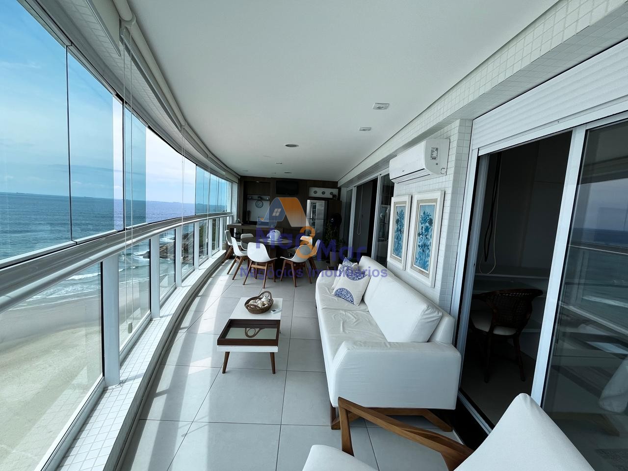 Apartamento Frente ao Mar, Praia da Enseada - GUARUJÁ - SP