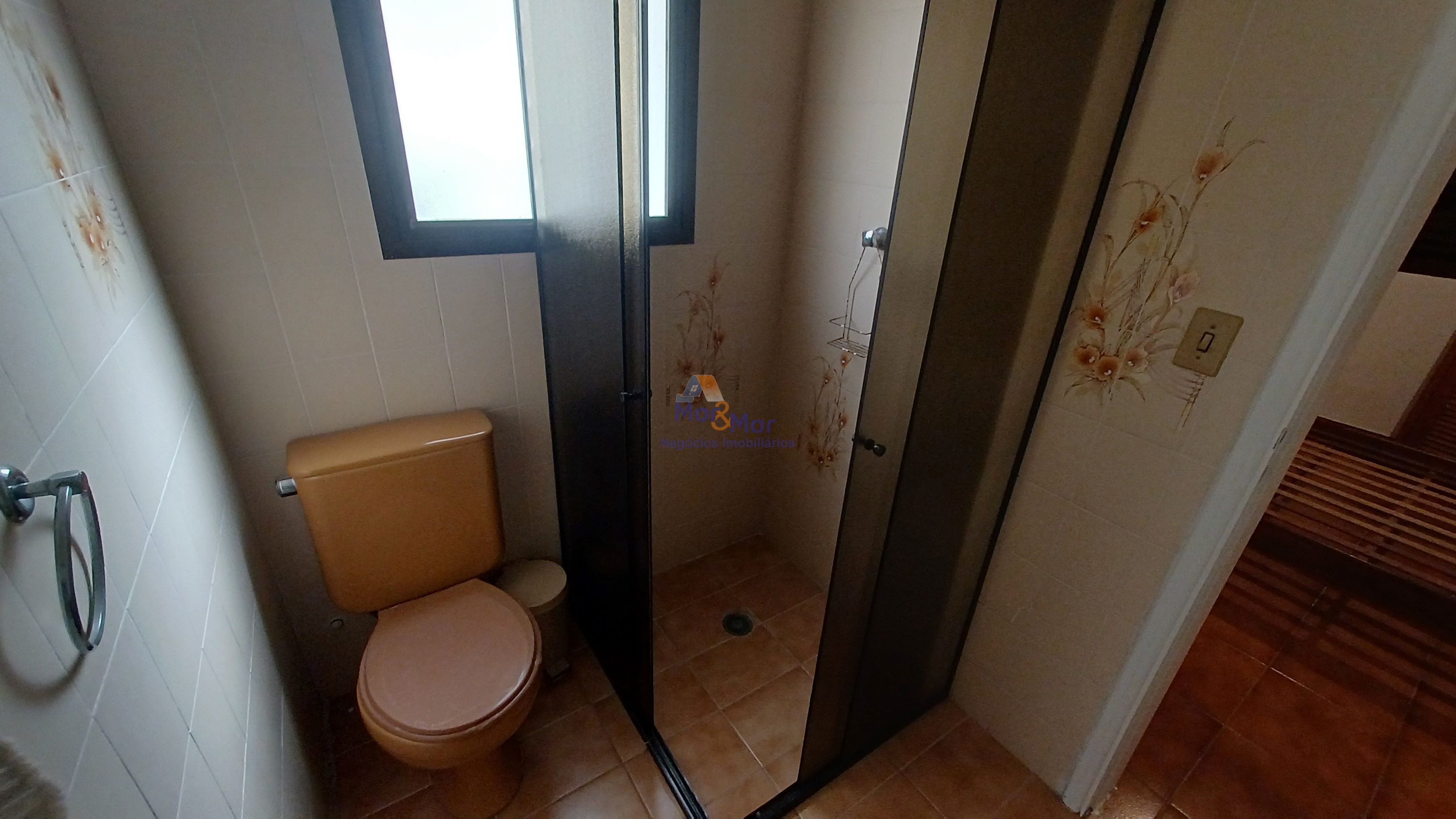 Apartamento na Praia da Enseada, Guarujá - SP