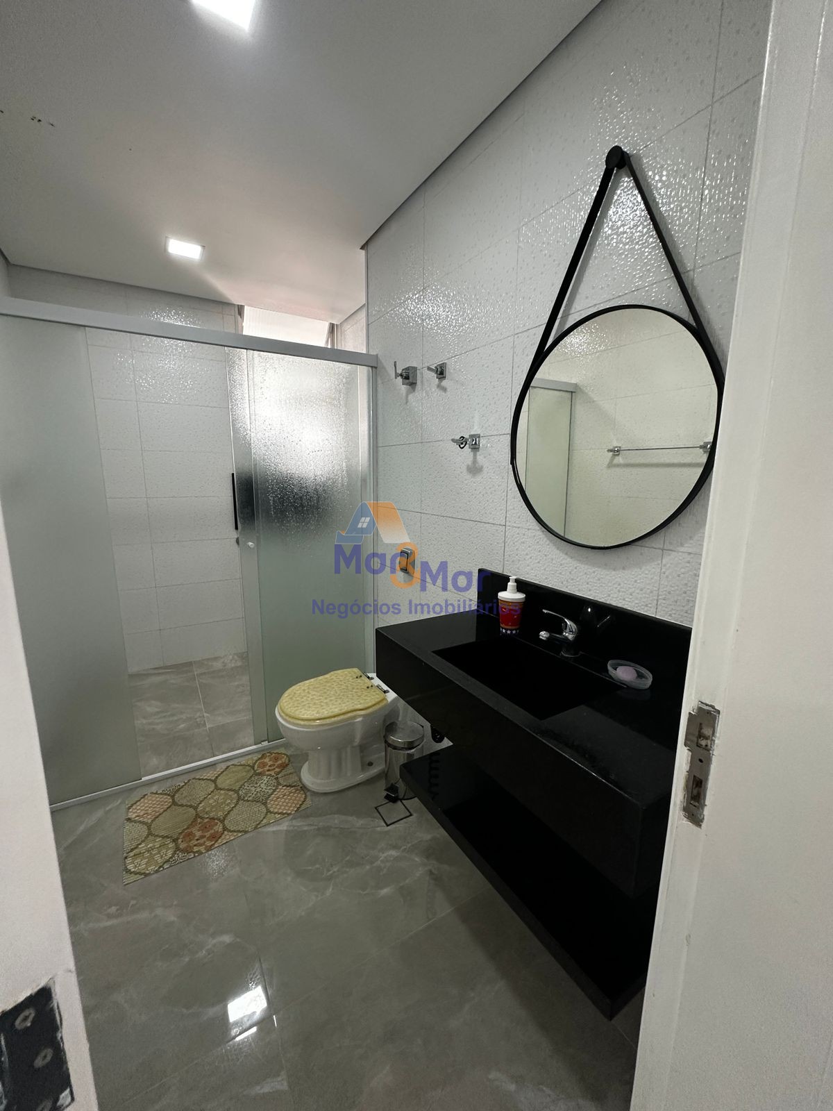 Apartamento Frente ao Mar nas Pitangueiras, Guarujá - SP