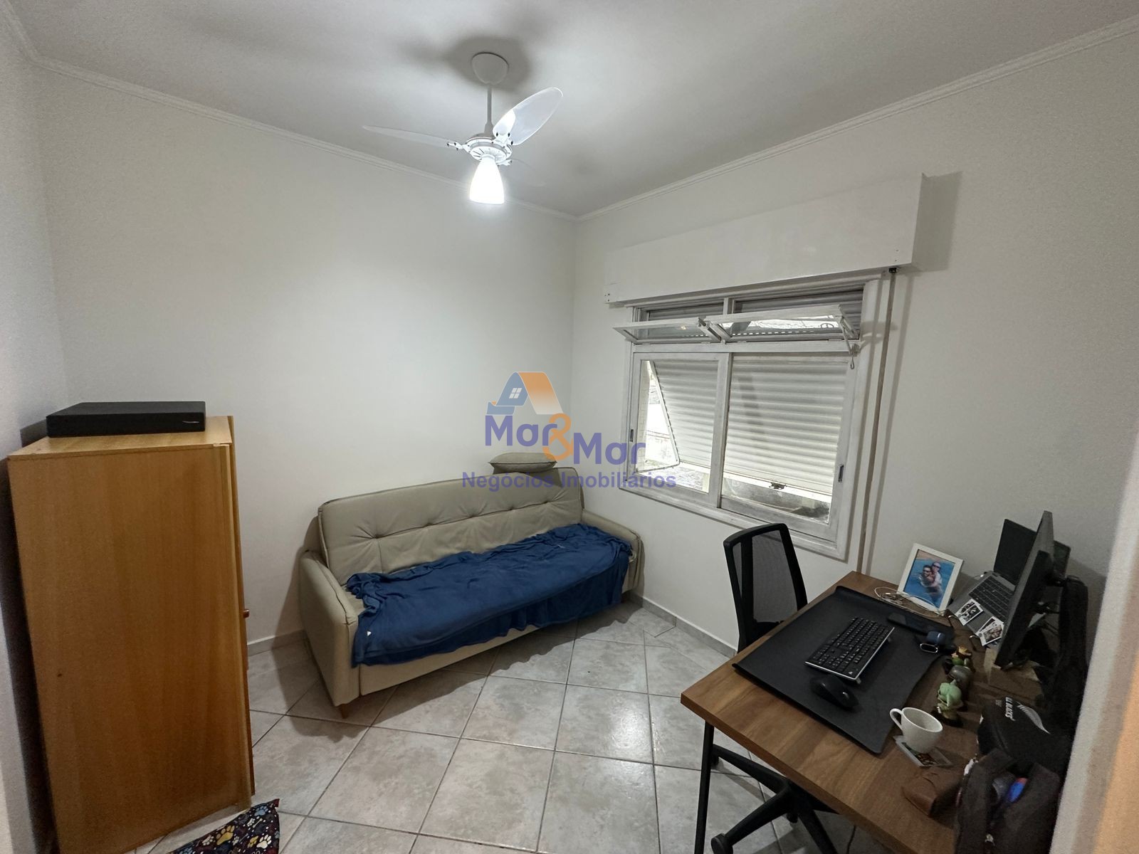 Apartamento na Praia das Pitangueiras, Guarujá - SP