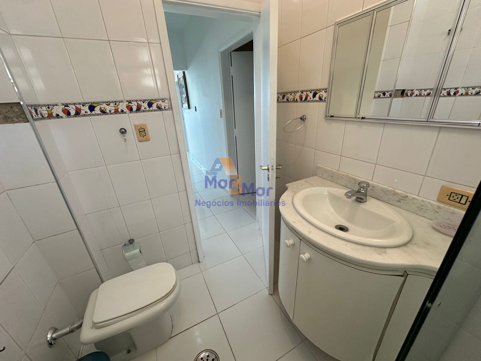 Apartamento Frente ao Mar, Praia Pitangueiras, Guarujá - SP