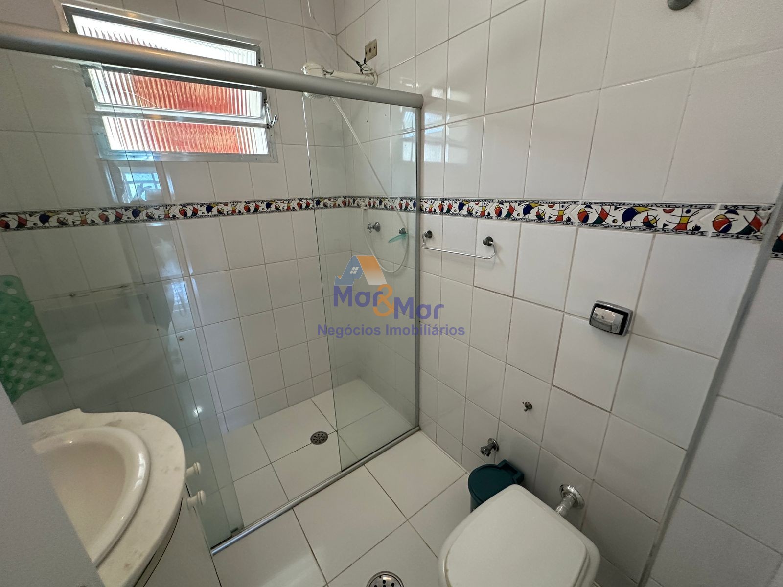 Apartamento Frente ao Mar, Praia Pitangueiras, Guarujá - SP