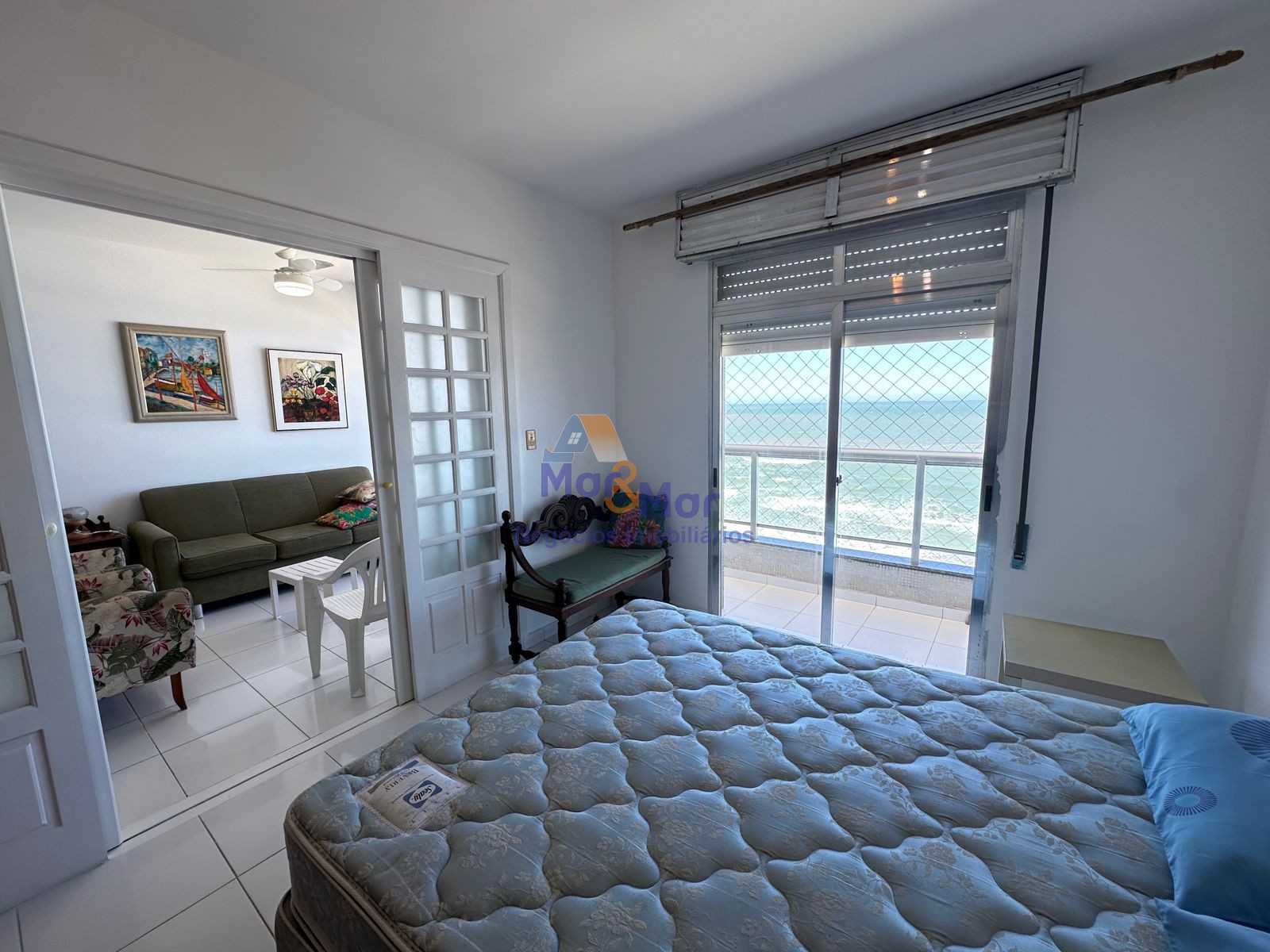 Apartamento Frente ao Mar, Praia Pitangueiras, Guarujá - SP