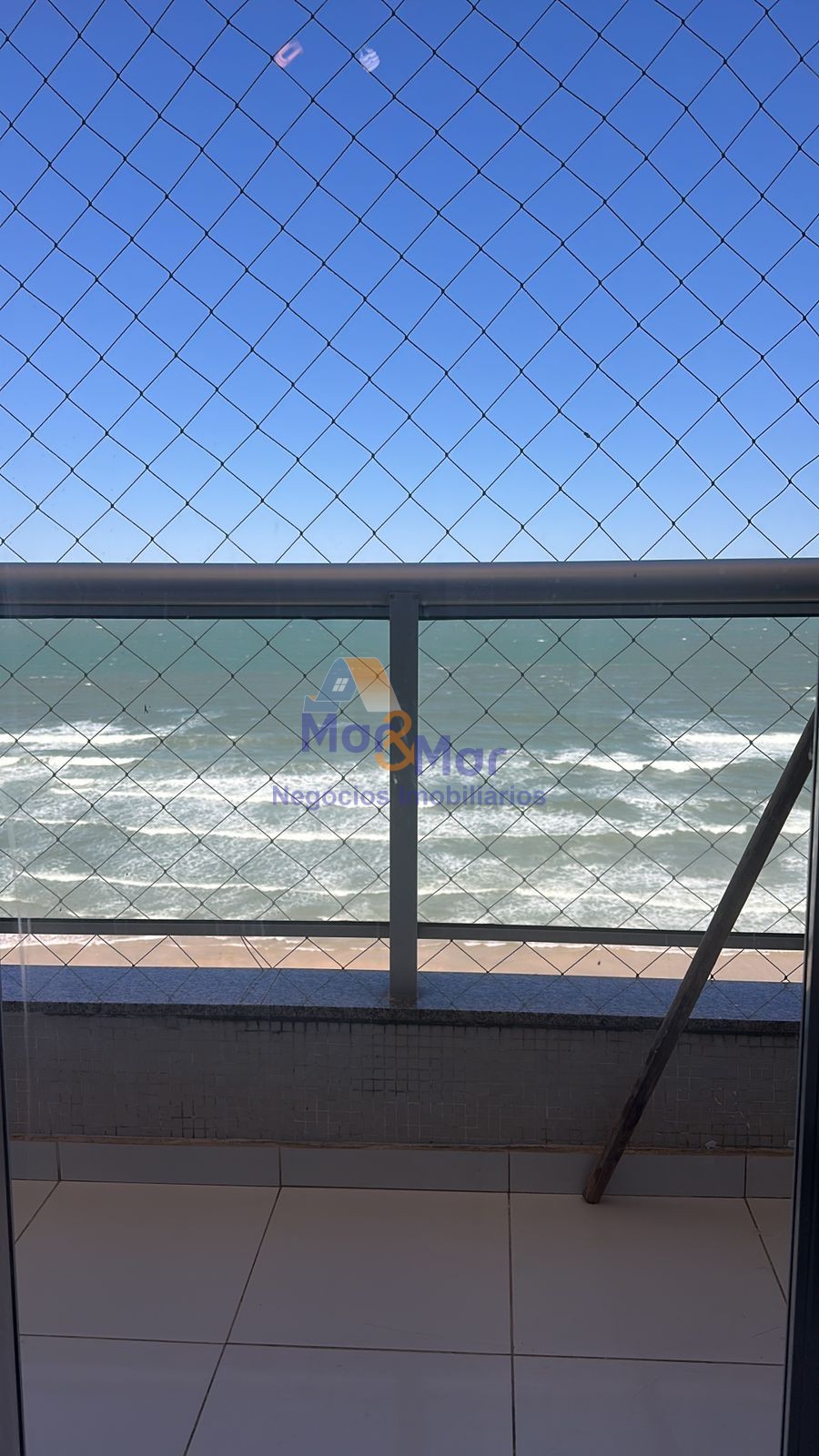 Apartamento Frente ao Mar, Praia Pitangueiras, Guarujá - SP
