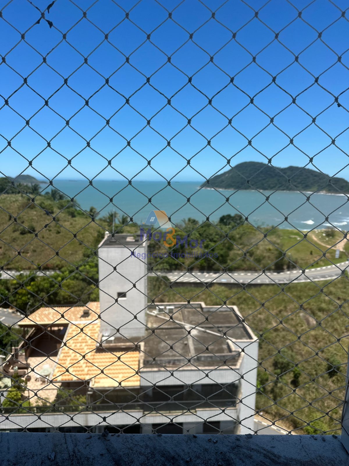 Apartamento na Praia das Astúrias, Guarujá - SP