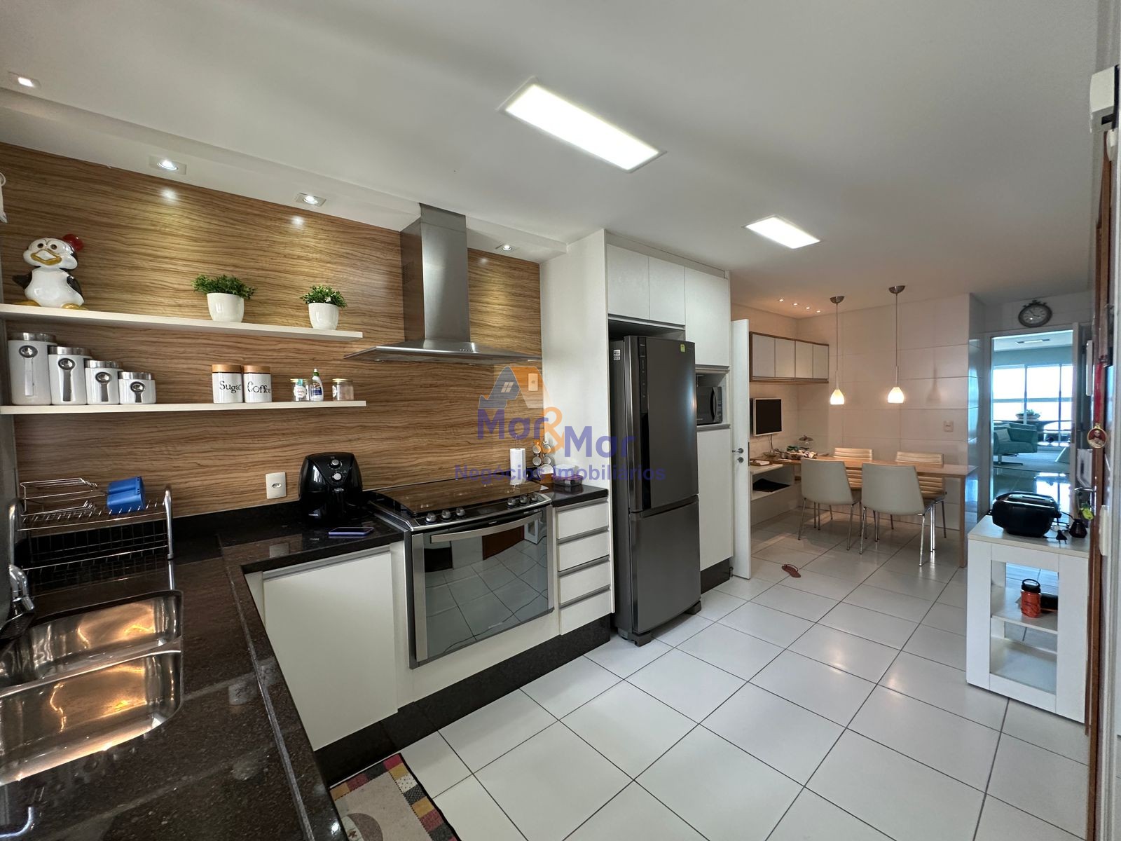 Apartamento Frente ao Mar, Praia da Enseada, Guarujá - SP