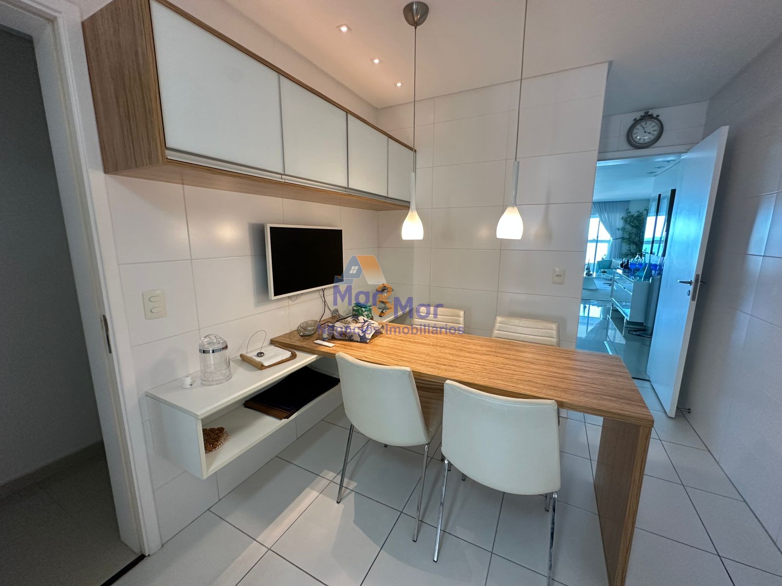 Apartamento Frente ao Mar, Praia da Enseada, Guarujá - SP