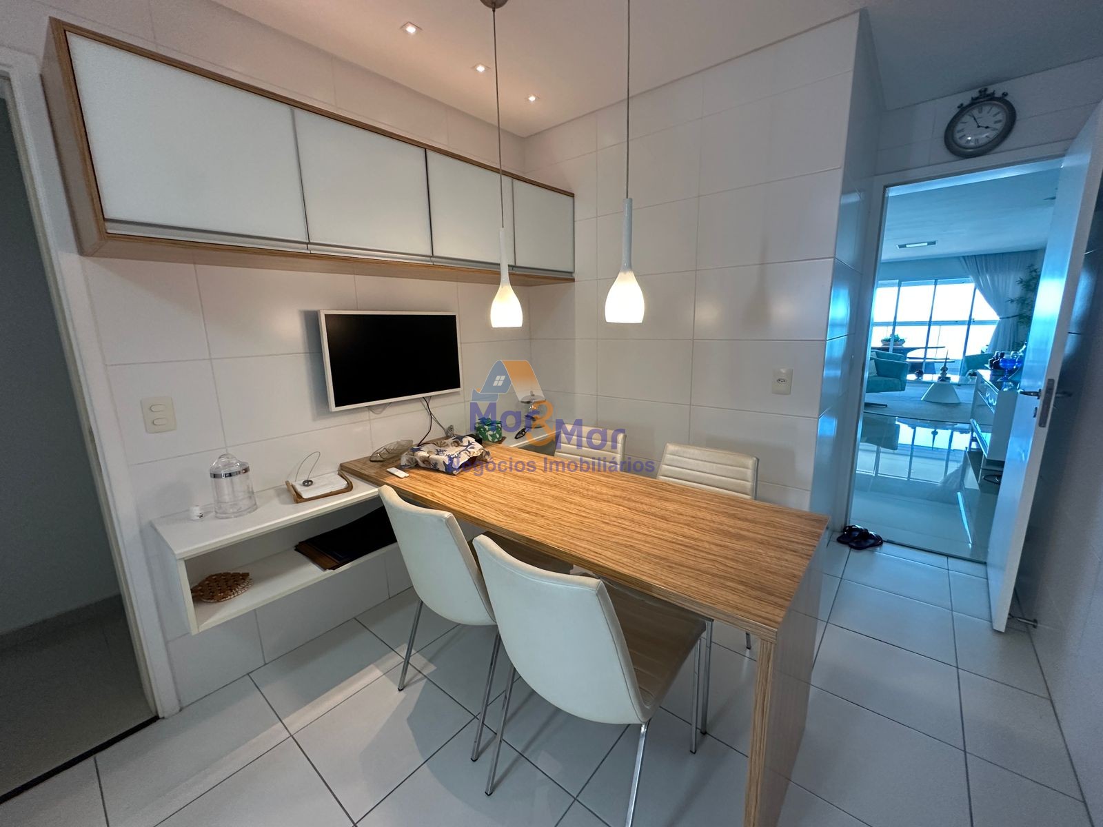 Apartamento Frente ao Mar, Praia da Enseada, Guarujá - SP