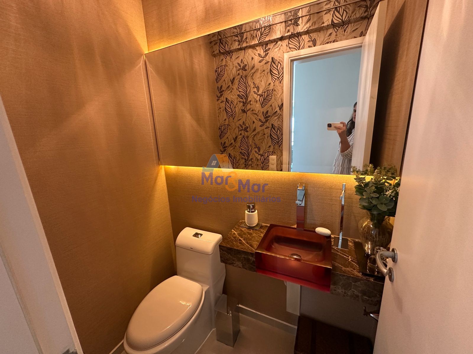 Apartamento Frente ao Mar, Praia da Enseada, Guarujá - SP