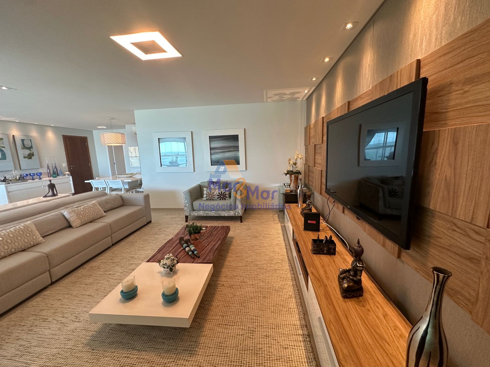 Apartamento Frente ao Mar, Praia da Enseada, Guarujá - SP