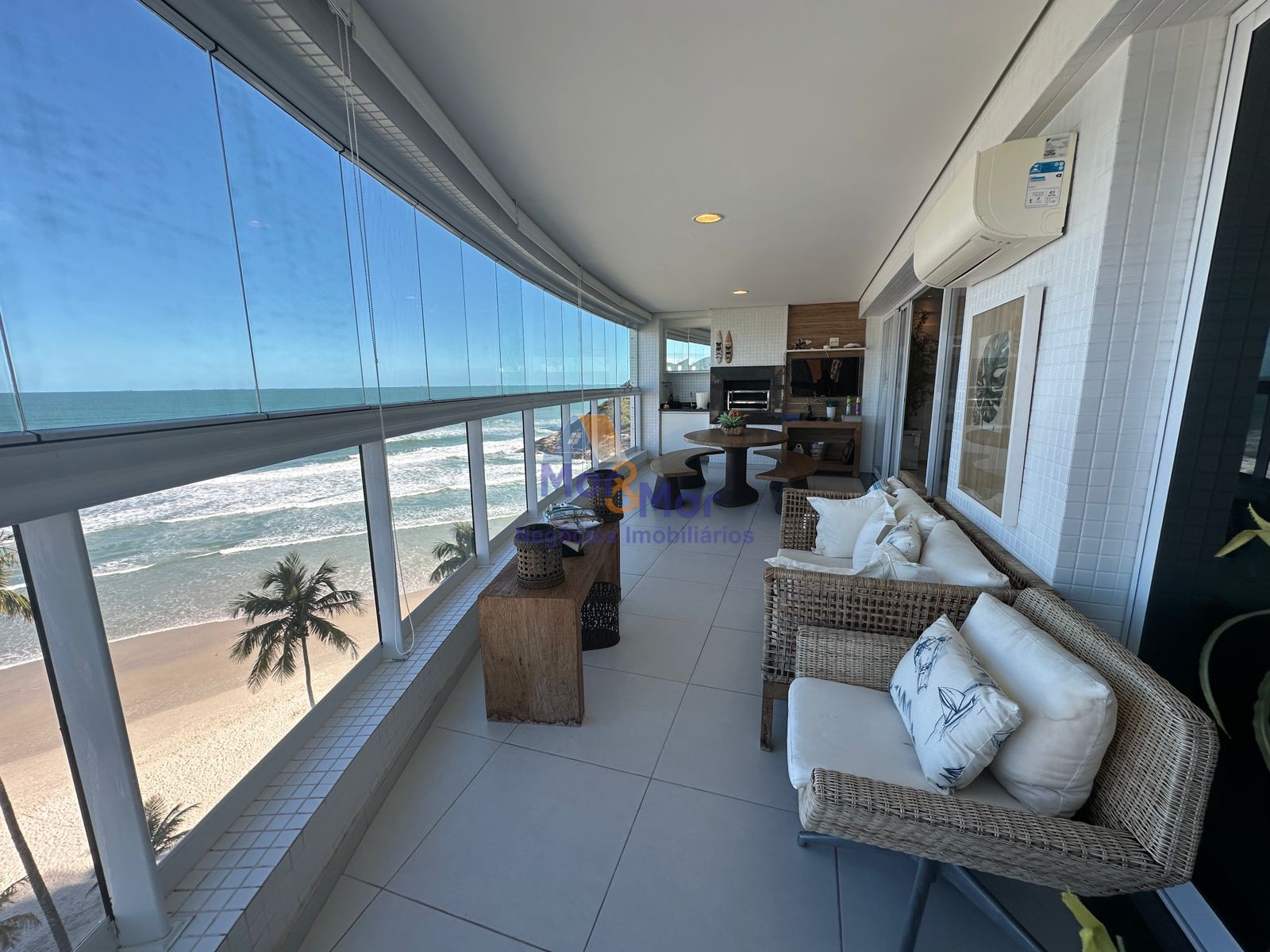 Apartamento Frente ao Mar, Praia da Enseada, Guarujá - SP