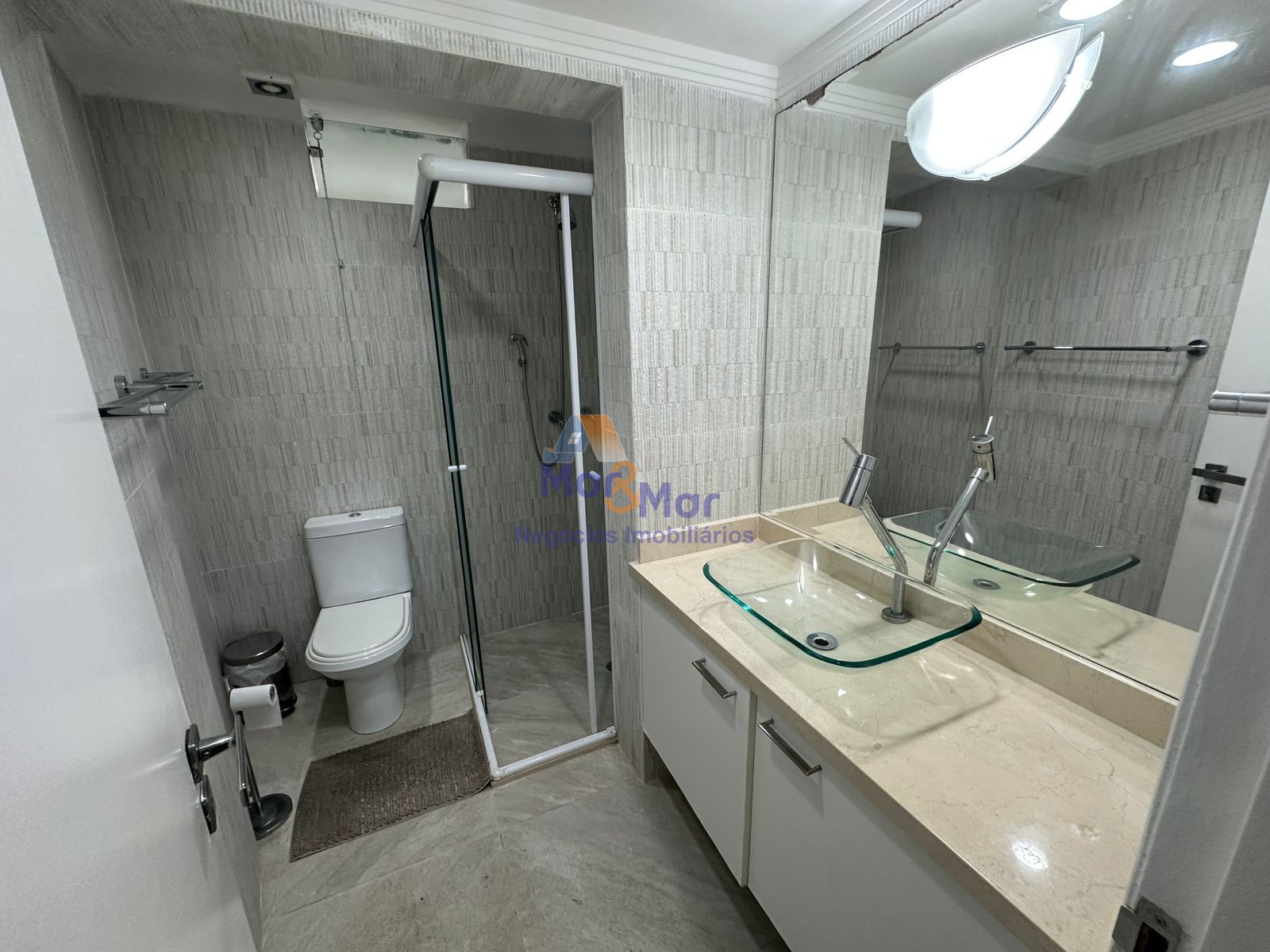 Apartamento Frente ao Mar nas Pitangueiras, Guarujá - SP