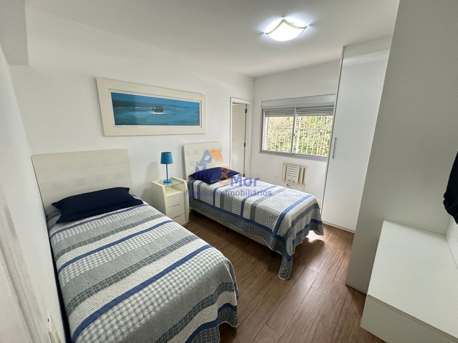 Apartamento Frente ao Mar nas Pitangueiras, Guarujá - SP