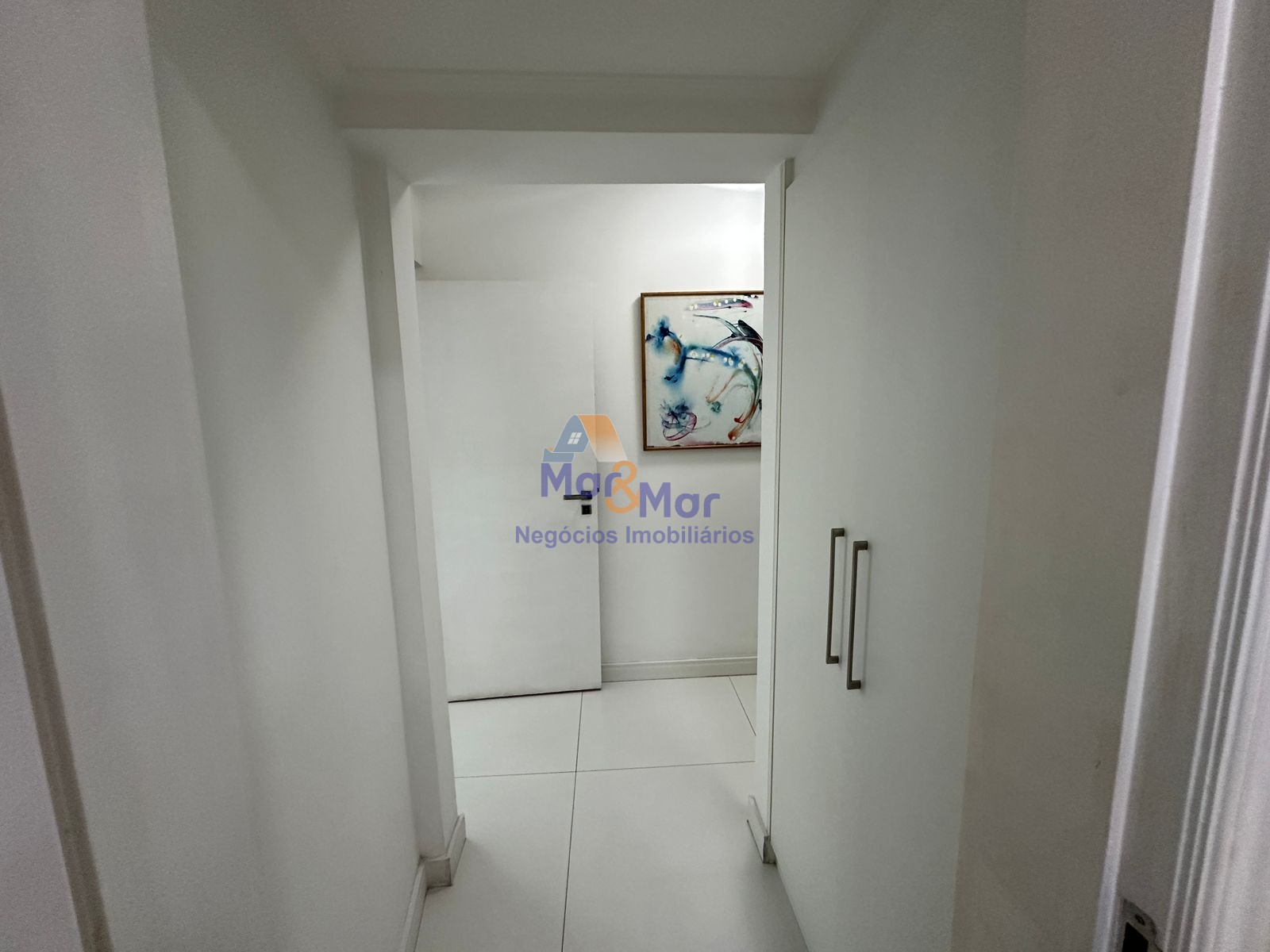Apartamento Frente ao Mar nas Pitangueiras, Guarujá - SP