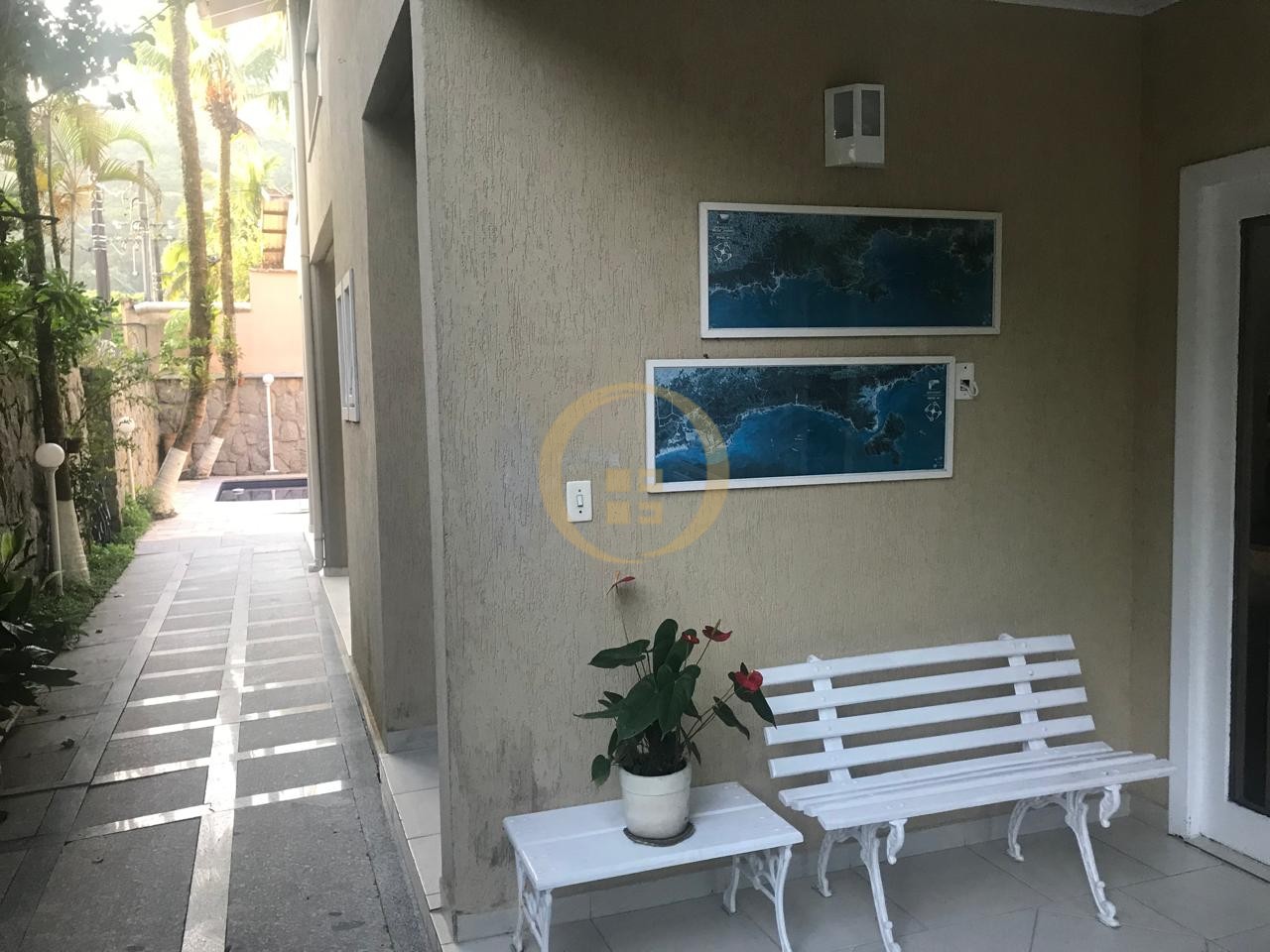 Apartamento-6-dormitorios-Guaiúba