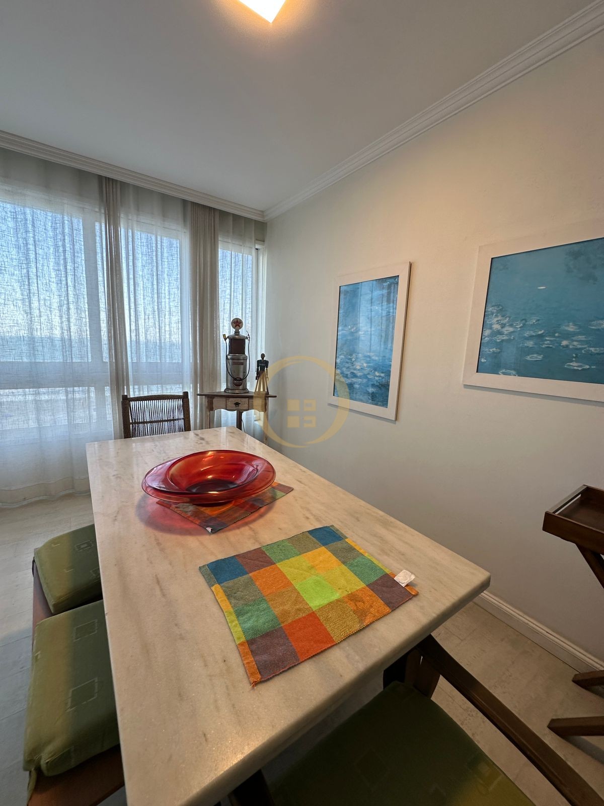 Apartamento Frente ao Mar nas Pitangueiras, Guarujá - SP