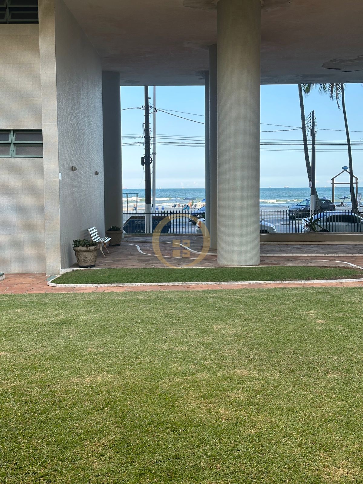 Apartamento Frente ao Mar nas Pitangueiras, Guarujá - SP