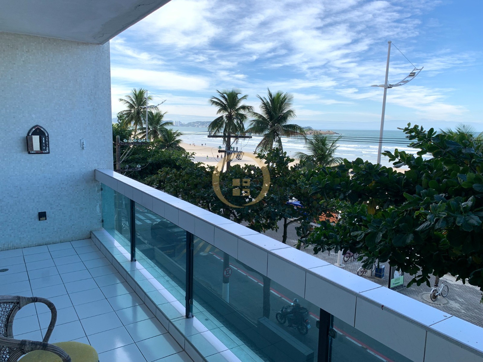 Apartamento Frente ao Mar nas Pitangueiras, Guarujá - SP