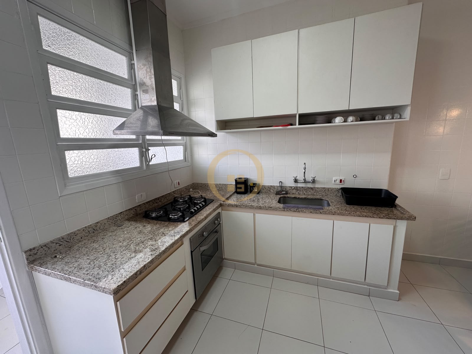 Apartamento Frente ao Mar nas Pitangueiras, Guarujá - SP