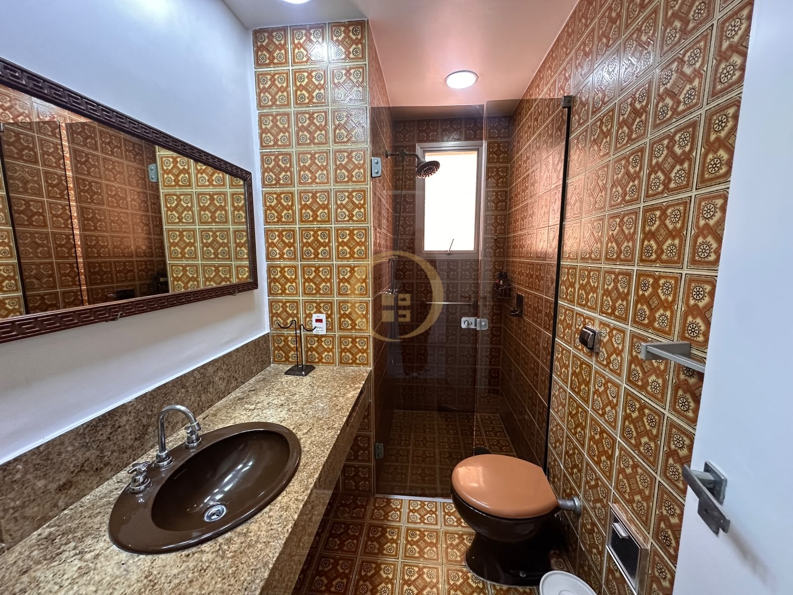 Apartamento Frente ao Mar nas Pitangueiras, Guarujá - SP