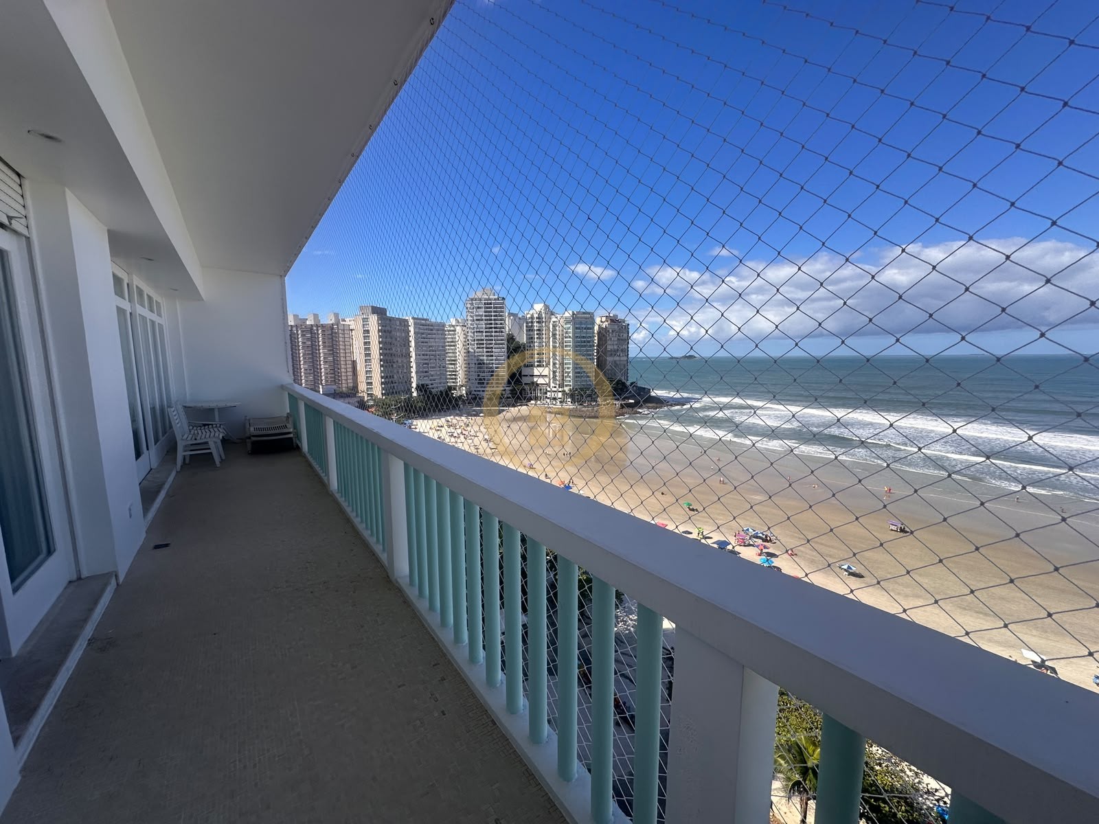 Apartamento Frente ao Mar nas Pitangueiras, Guarujá - SP