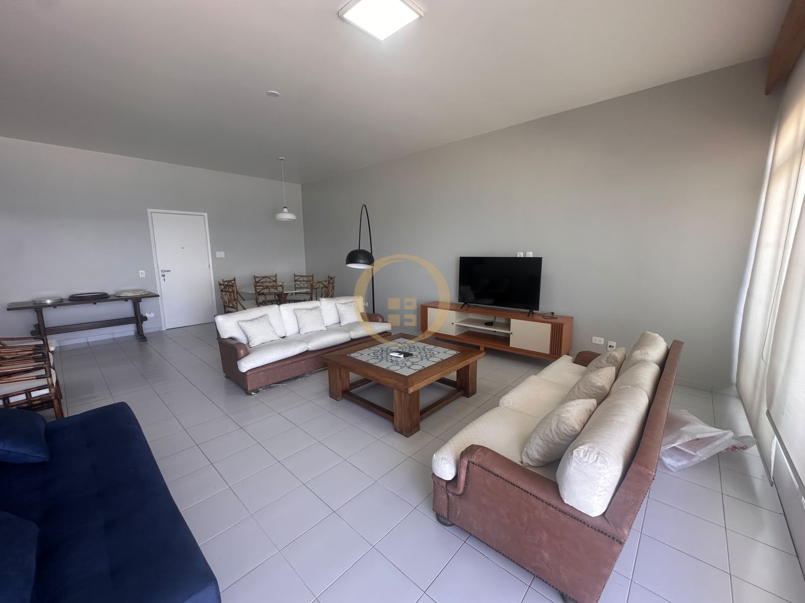 Apartamento Frente ao Mar nas Pitangueiras, Guarujá - SP