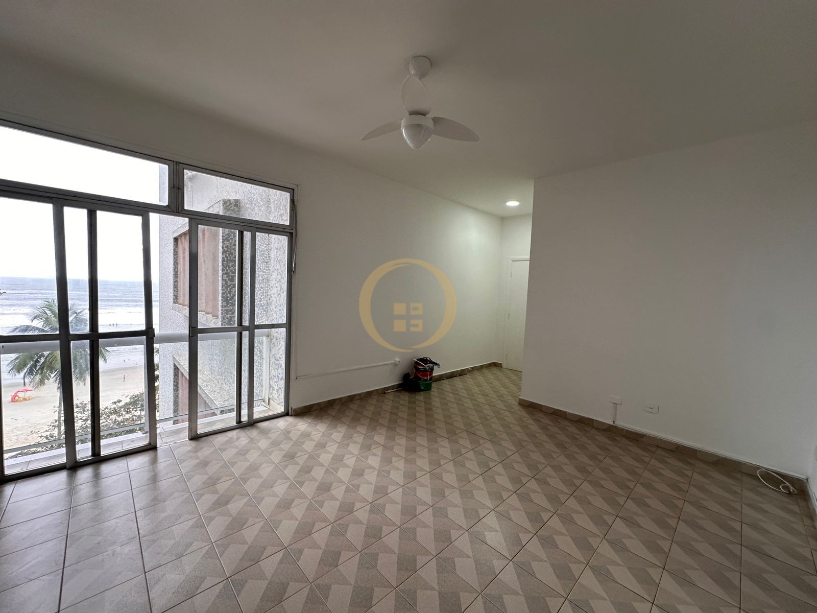 Apartamento-2-dormitorios-Pitangueiras