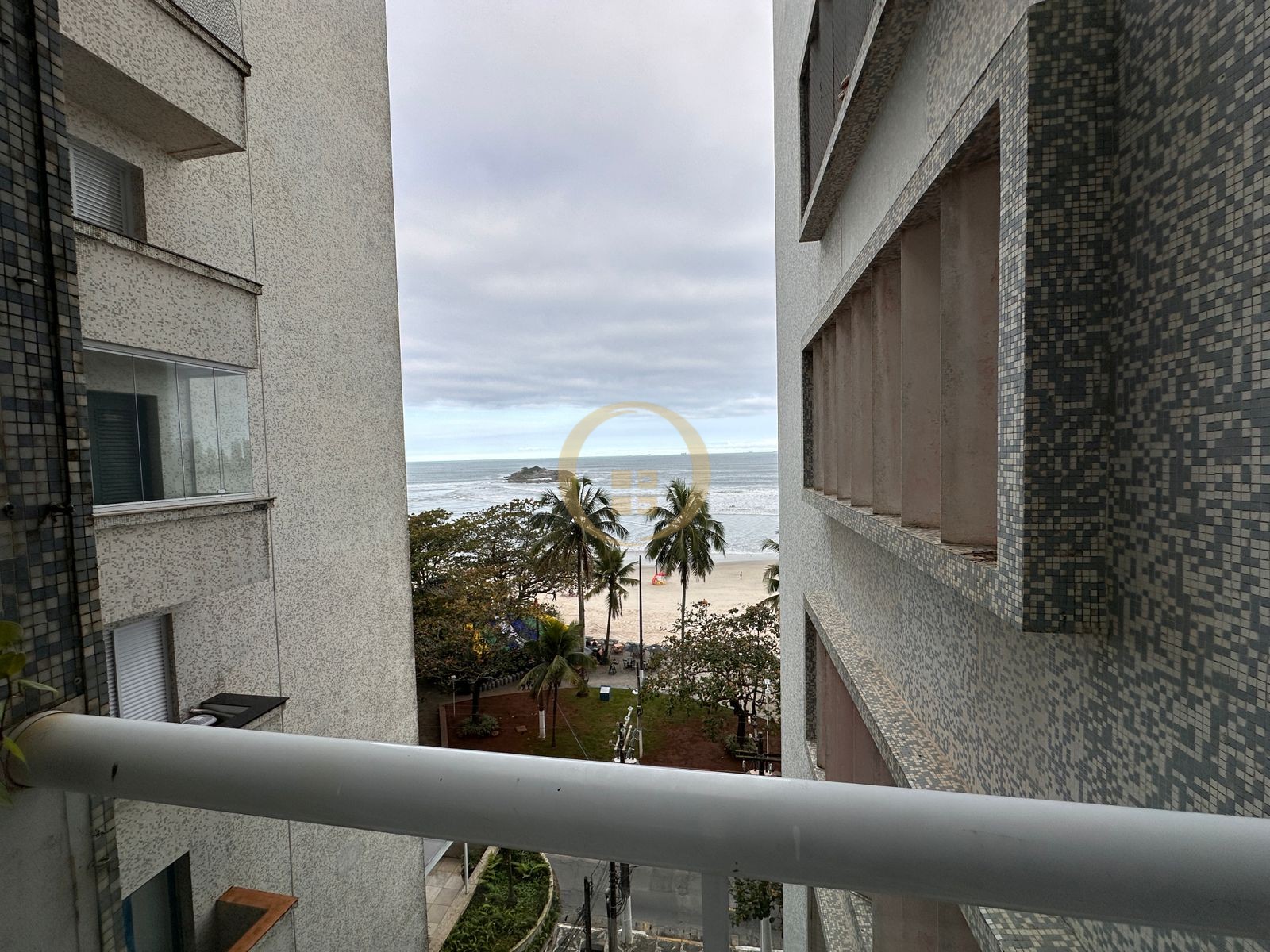 Apartamento-2-dormitorios-Pitangueiras